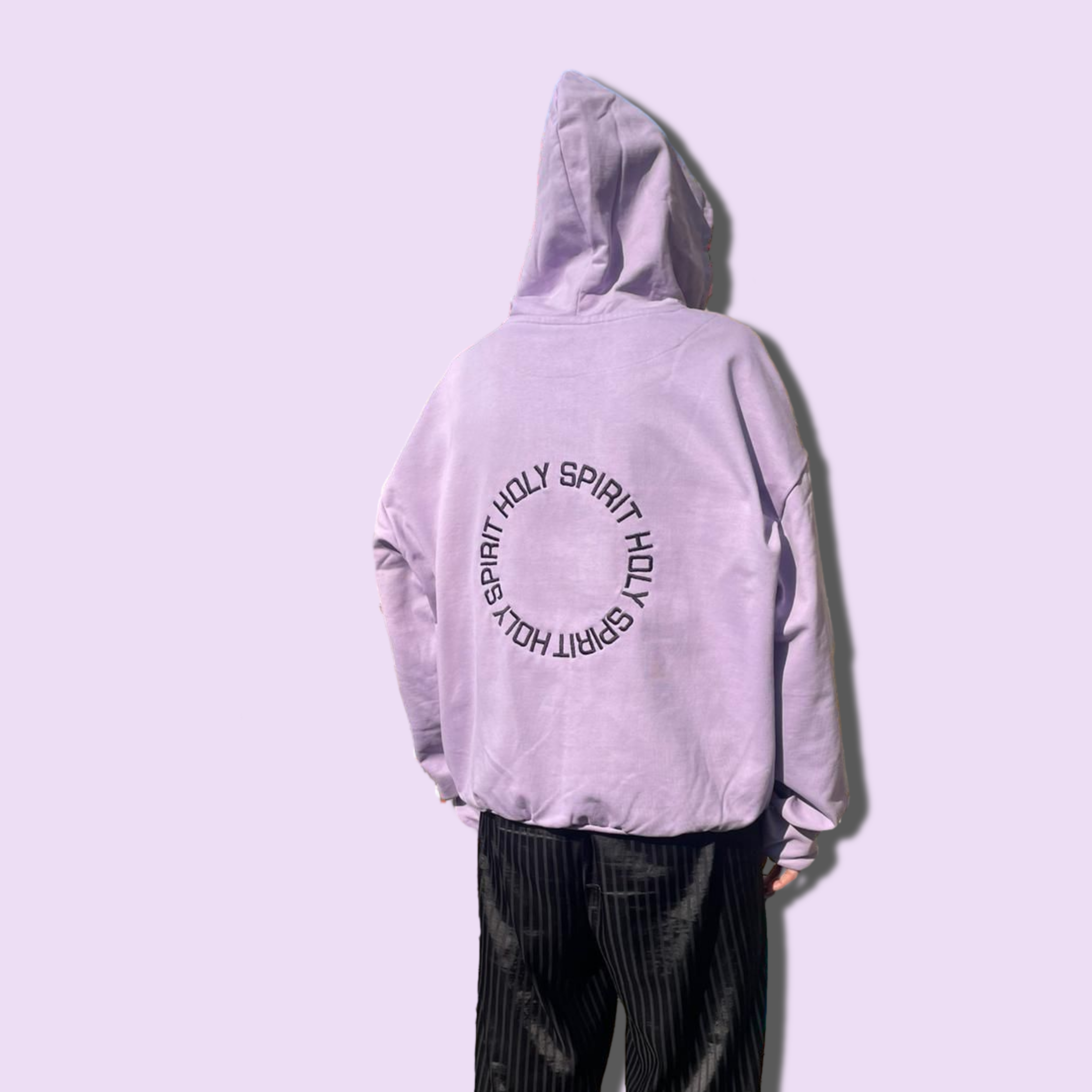 🌸 Holy Spirit – Geborduurd Design op Lavendelkleurige Stof unisex oversized